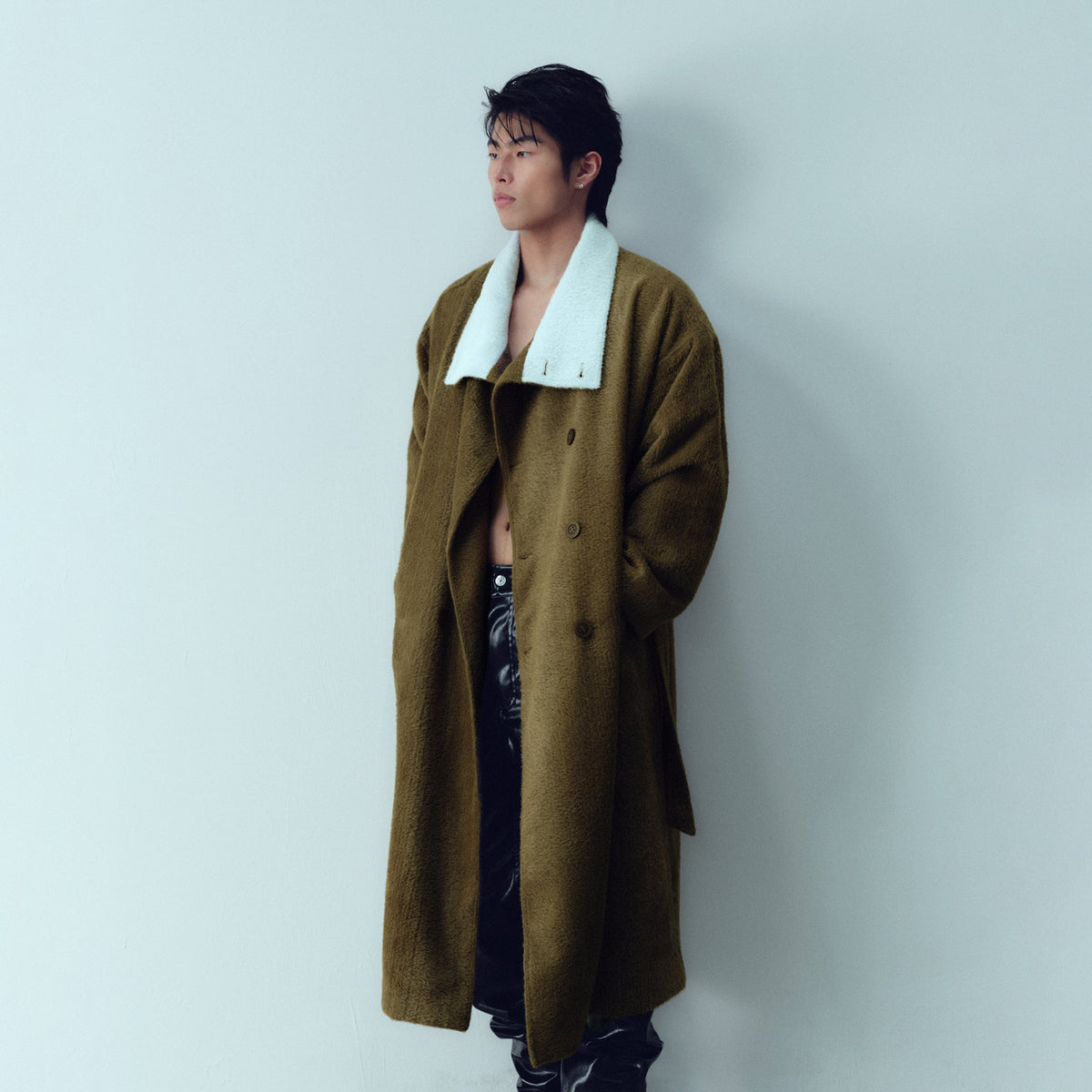 KADAKADA Double-Breasted Contrast Fuzzy Collar Overcoat
