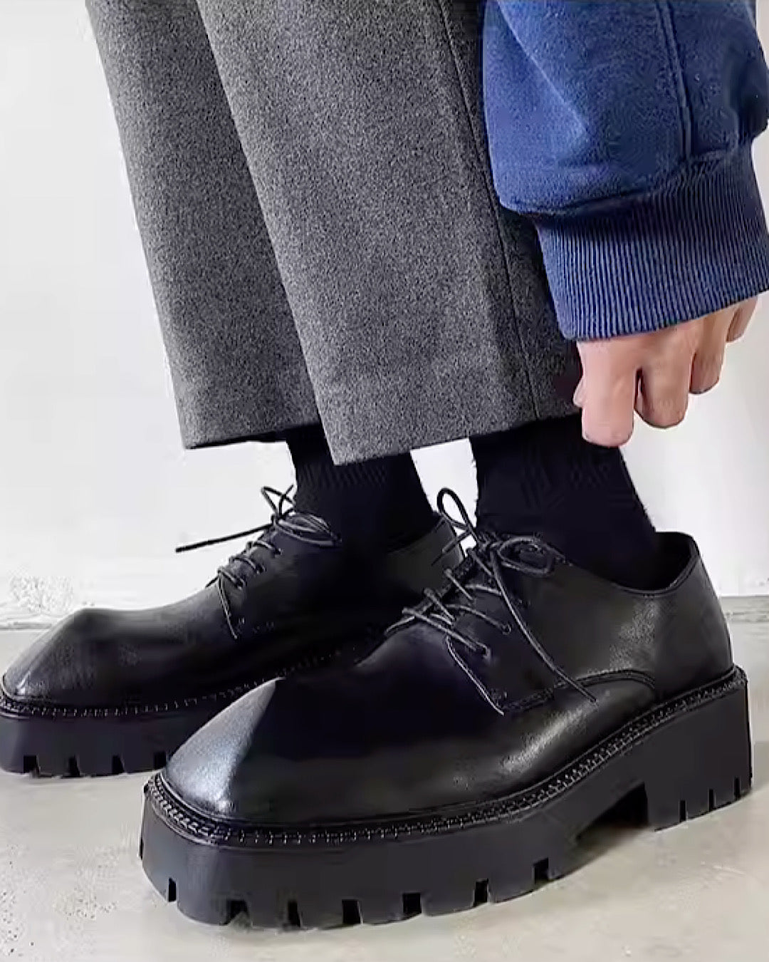 Angular silhouette design simple black shoes