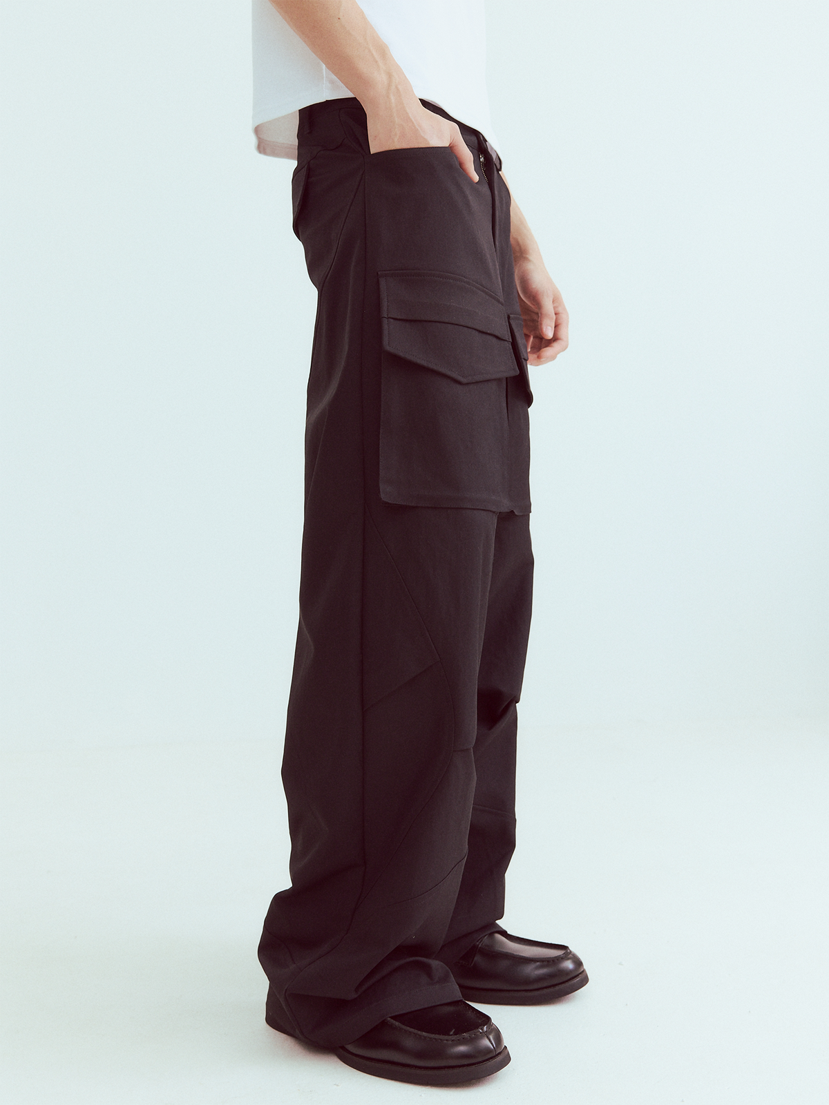 KADAKADA Paneled Wide-Leg Cargo Pants