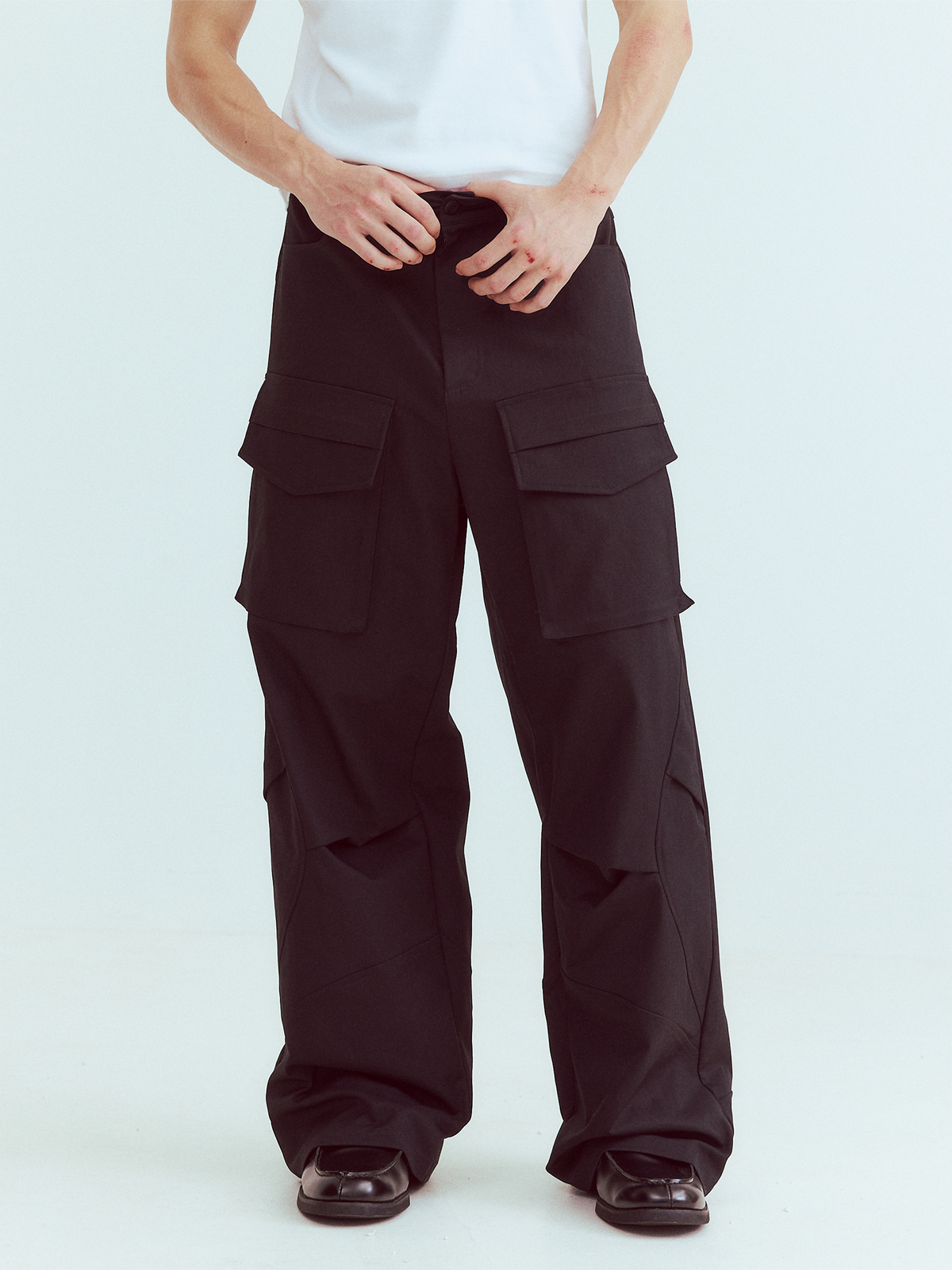 KADAKADA Paneled Wide-Leg Cargo Pants