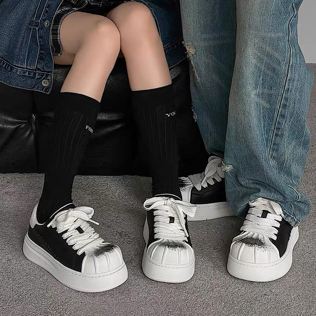 Basic monotone color platform sneakers