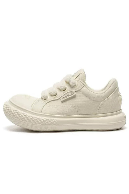 Canvas Low White Sneakers