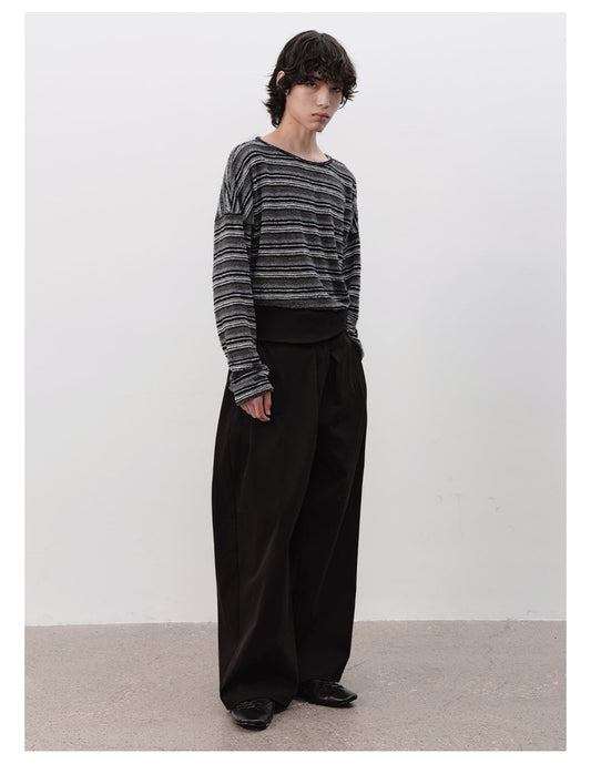 Drop-shoulder T-shirt