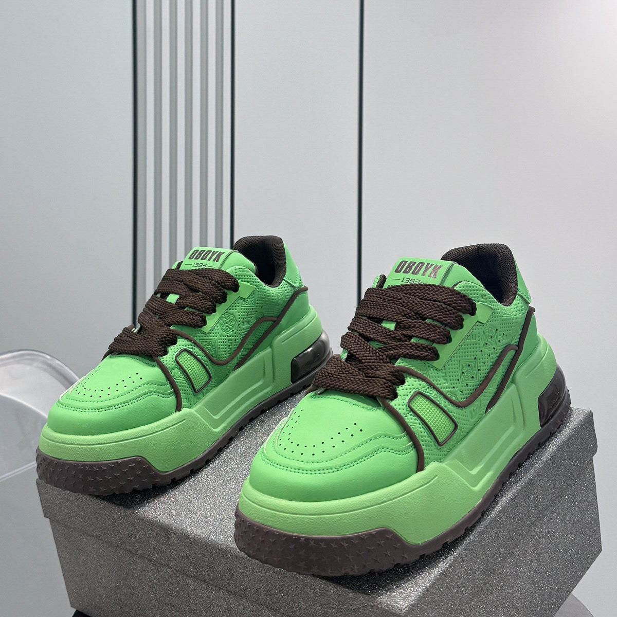 Thick-Sole Height-Increasing Skate Sneakers
