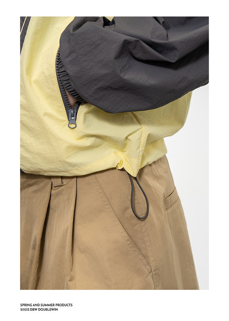 Jacket with removable shoulder pads