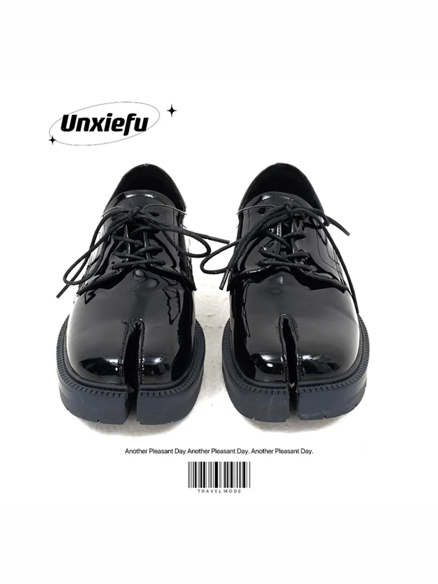Tabi Chunky Sole Leather Derby Loafers