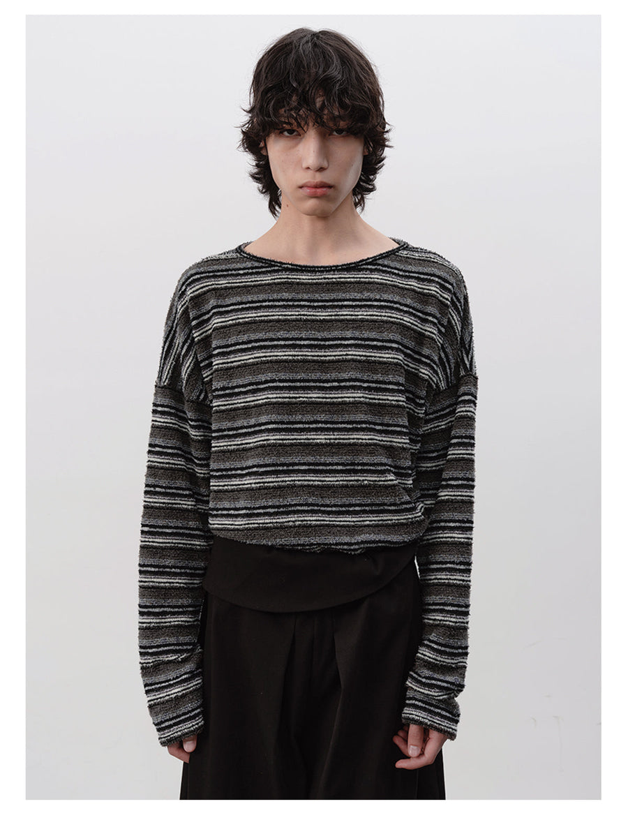 Drop-shoulder T-shirt