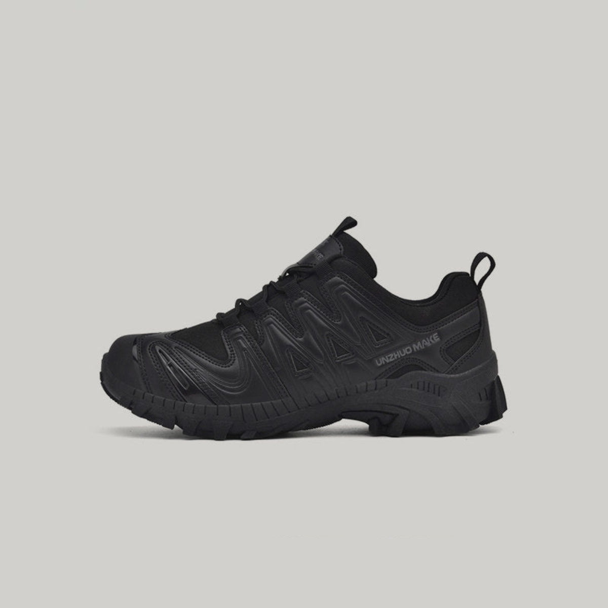 Outdoor Non-Slip Lace-Up Sneakers