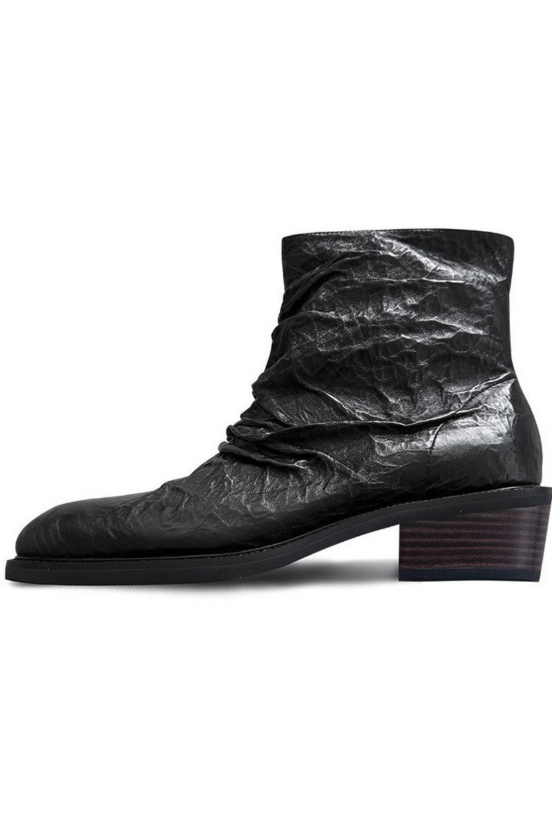 Wrinkled Pointed Chelsea Boots