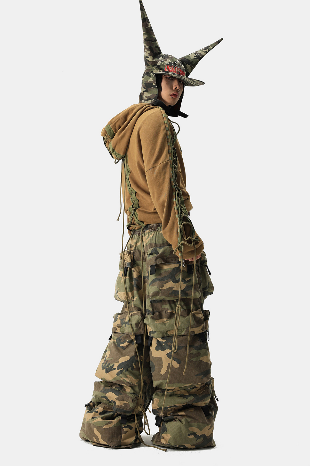 VANGUARDIA Camo Multi-Pocket Cotton Cargo Pants