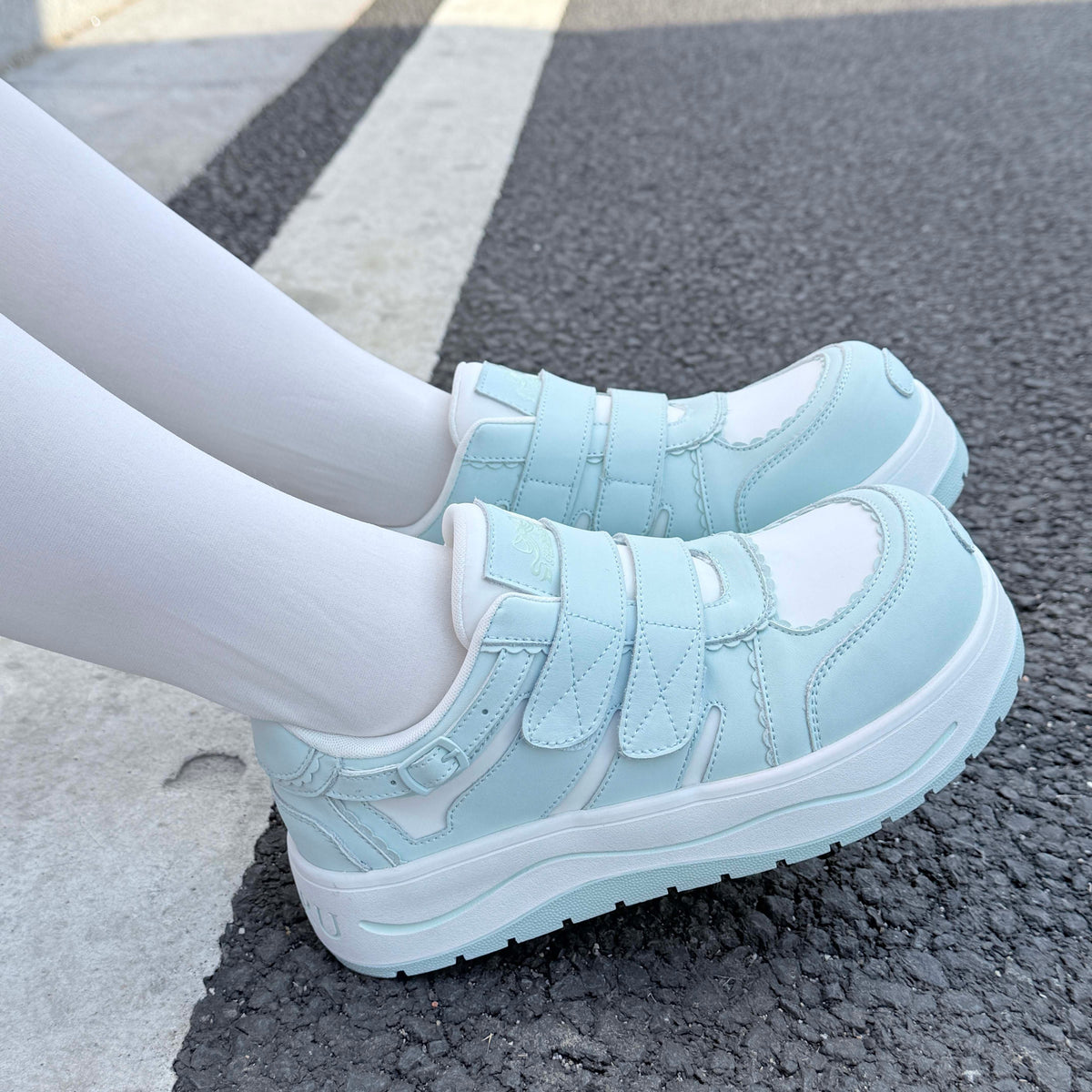 Sweet Lace Thick Sole Sneakers