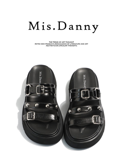 Studded Platform Height-Increasing Sandals