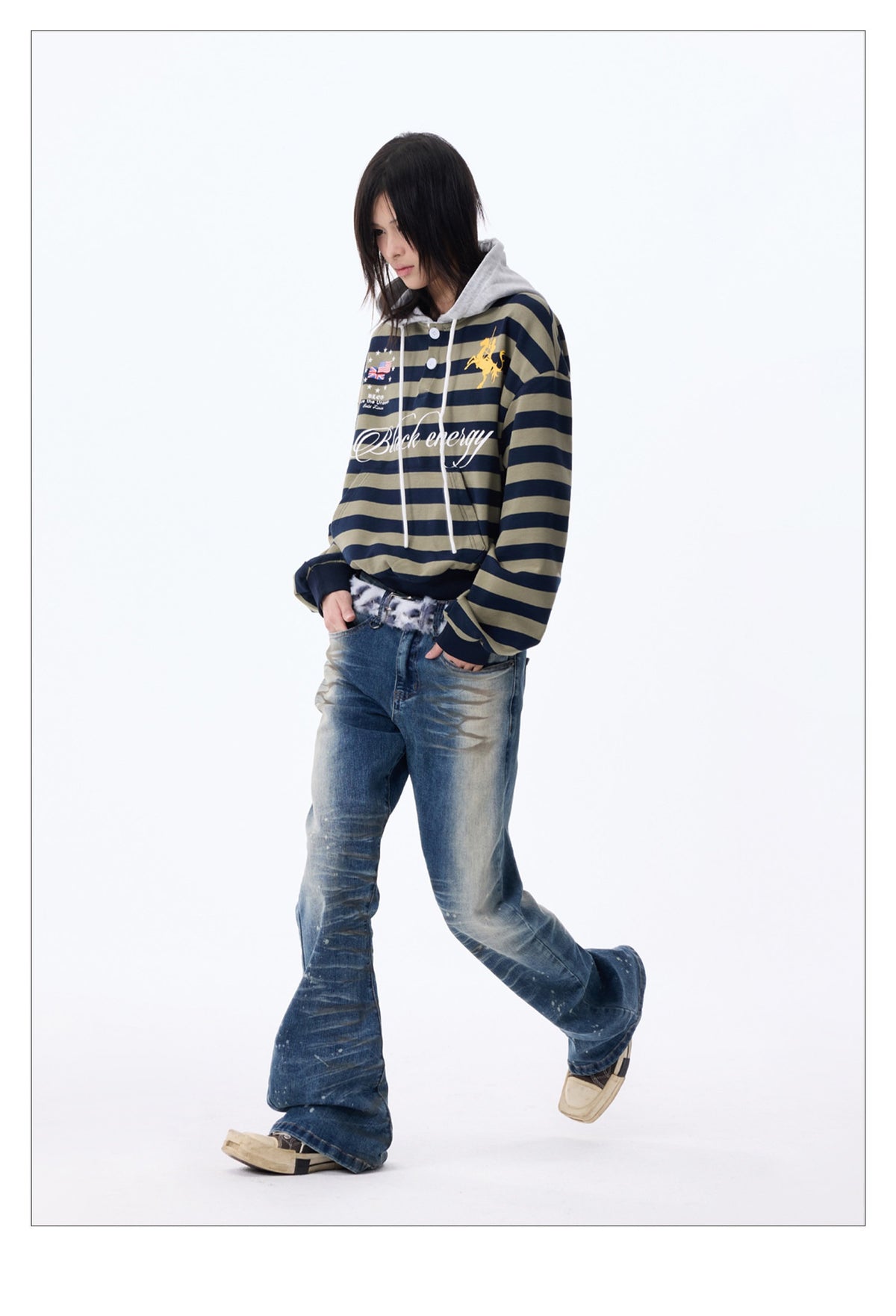 Washed Inward Curve Slim Fit Skinny Jeans