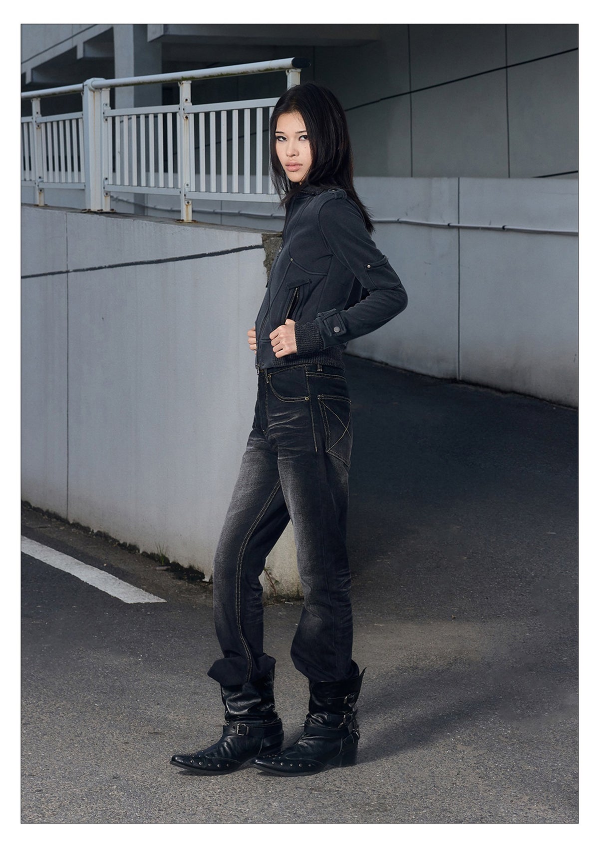 Vintage Y2K Slim Fit Washed Black Skinny Pants