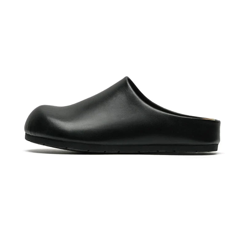 Minimalist Closed‑Toe Lounge Clogs