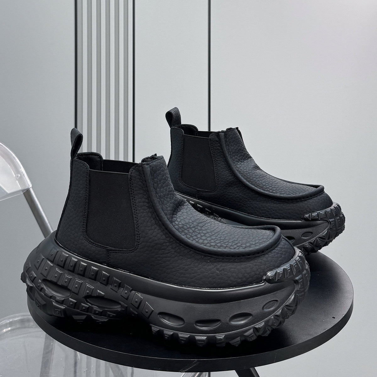 Thick-Sole Height-Increasing Chelsea Boots