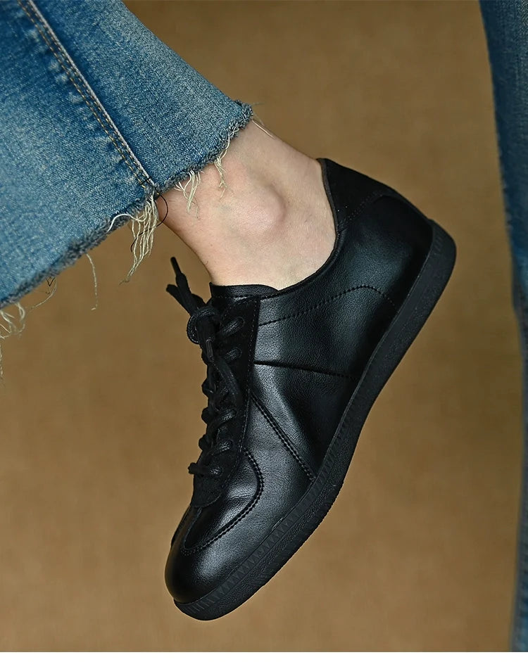 Midnight Urban Classic Sneakers