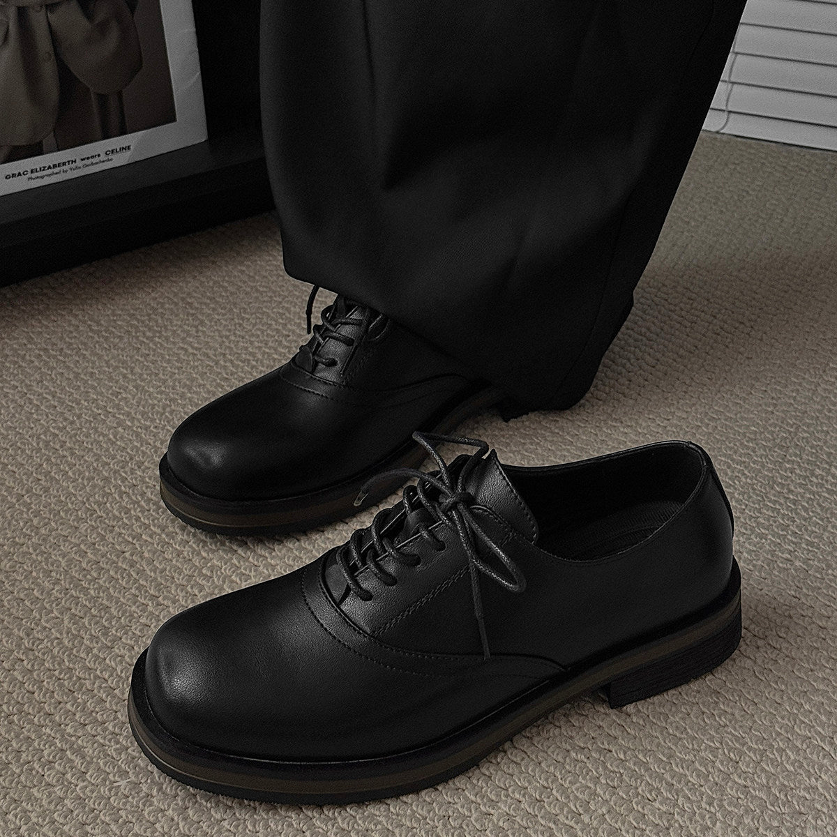 Round Toe Lace-Up Leather Shoes