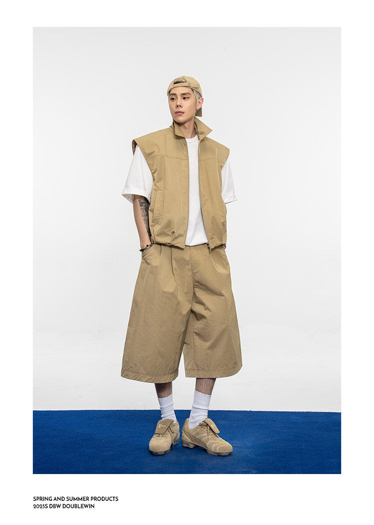Versatile Wide-Zip Vest