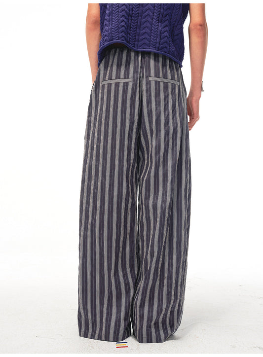 Casual Pants with Curved Side Panels