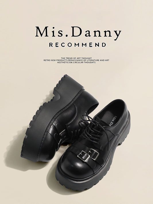 Metal Buckle Platform Round Toe Lace-Up Heeled Shoes