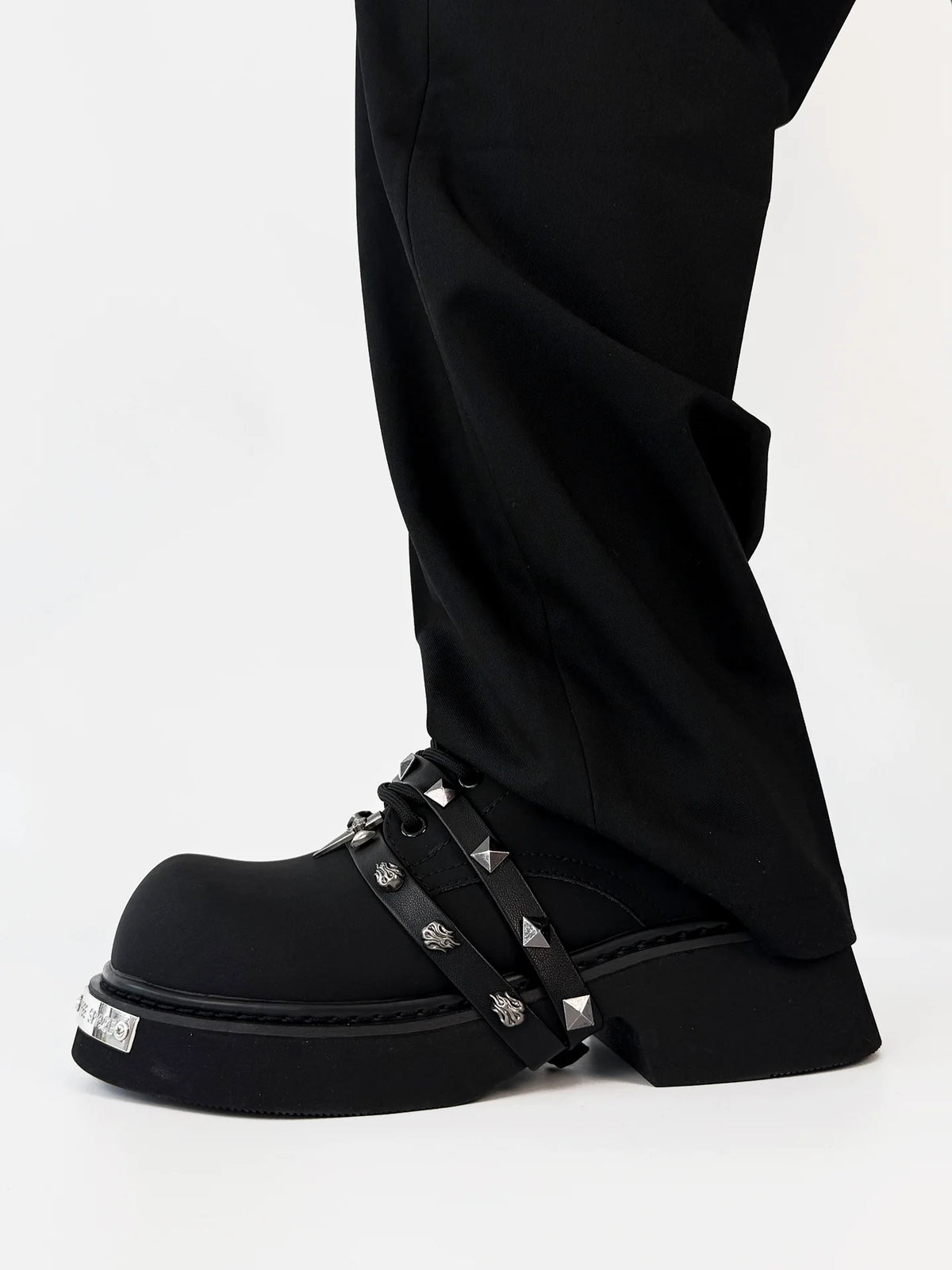 Matte Derby Chunky Sole Studs Large Toe Shoes