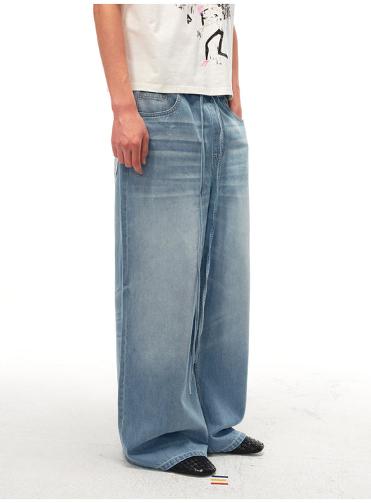 Lightweight Denim Pants with an Elastic Waistband