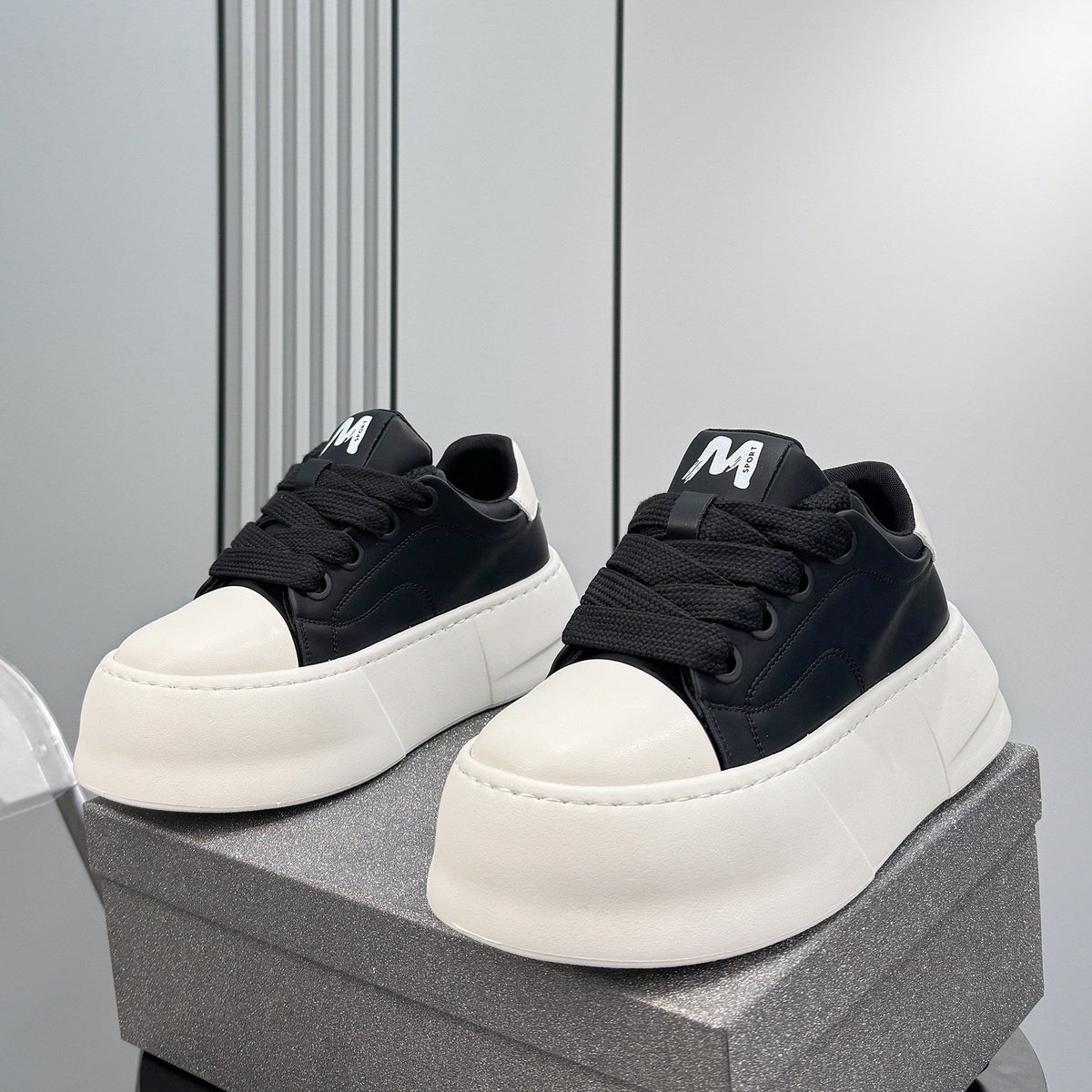 Lace Up Platform Thick Sole Sneakers