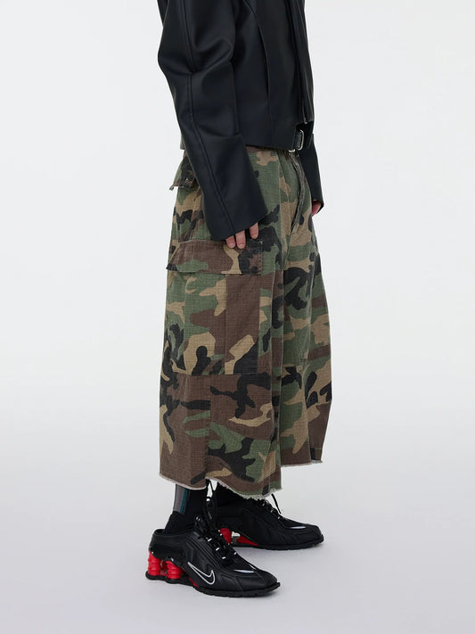 Camouflage Multi-Pocket Cargo Half Pants