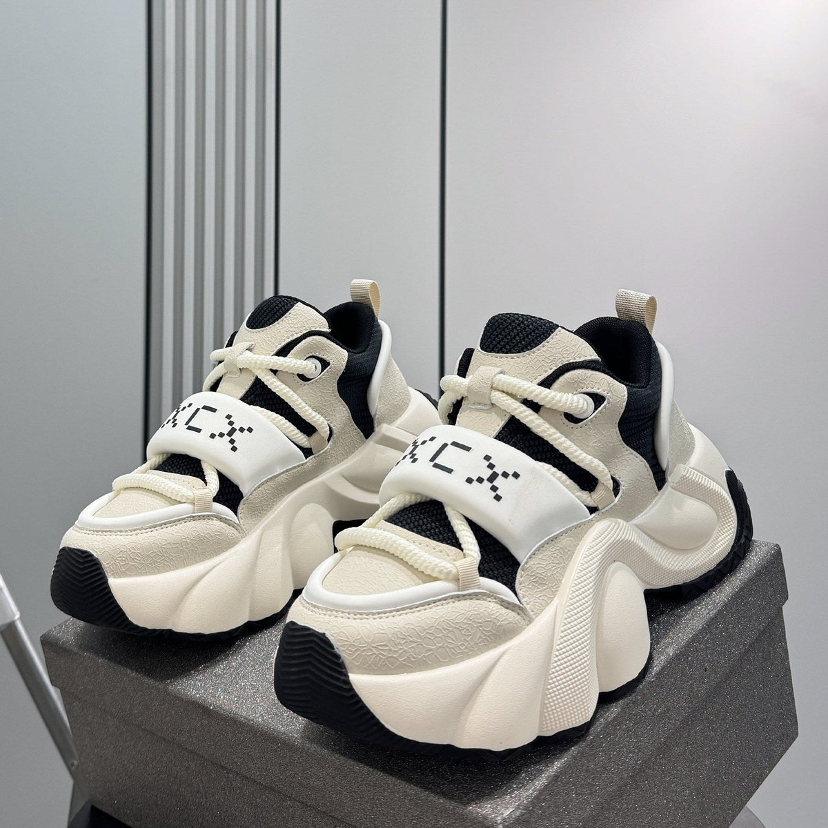 Chunky Platform Height Increase Sneakers