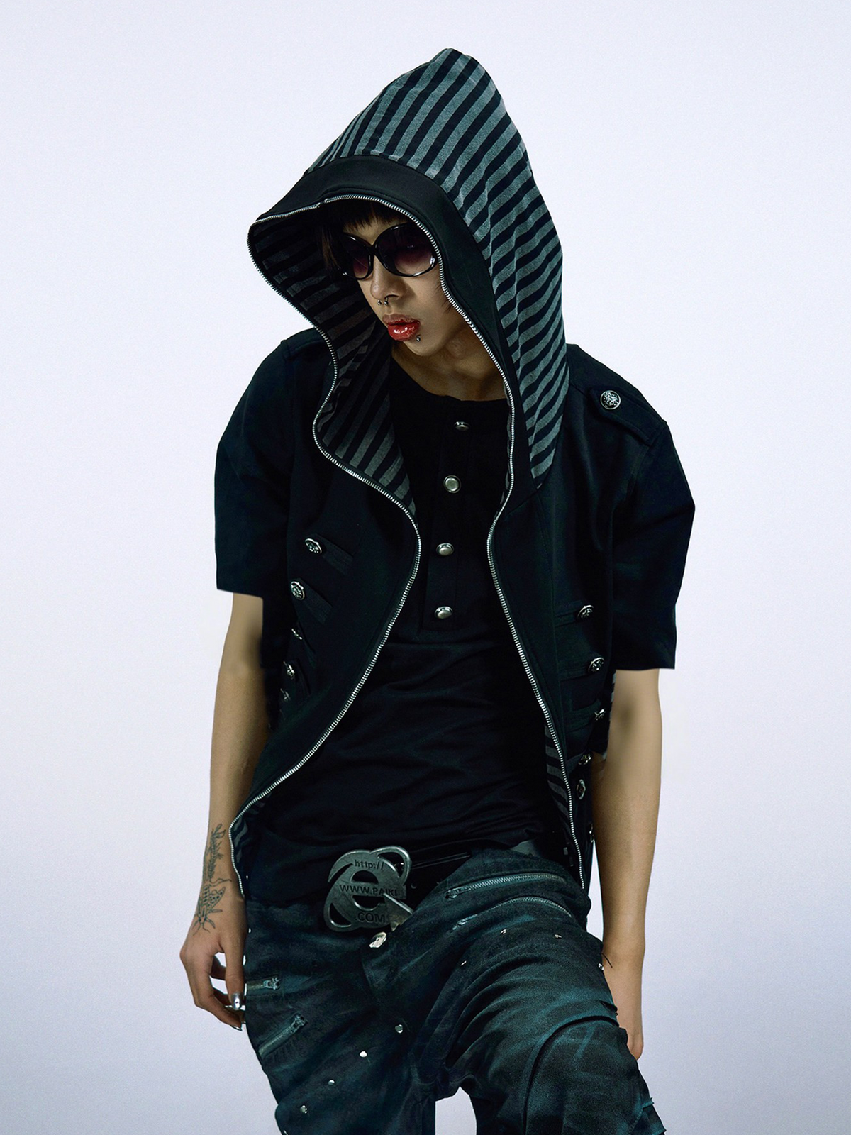 PAIKI Napoleon Button Hooded Short-Sleeve Jacket