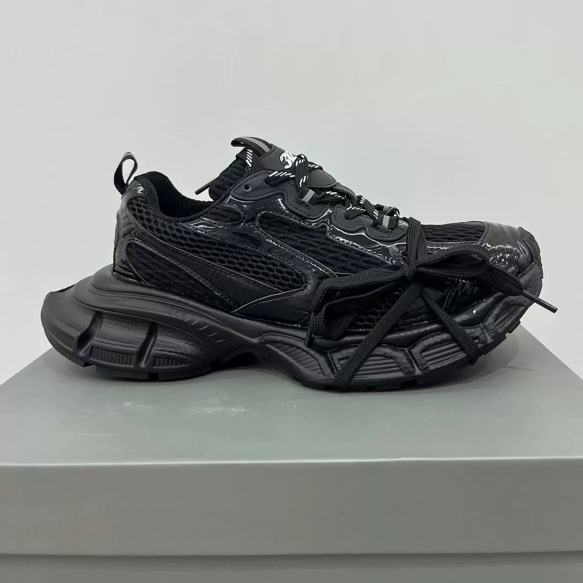 Mesh Thick Sole Sporty Sneakers