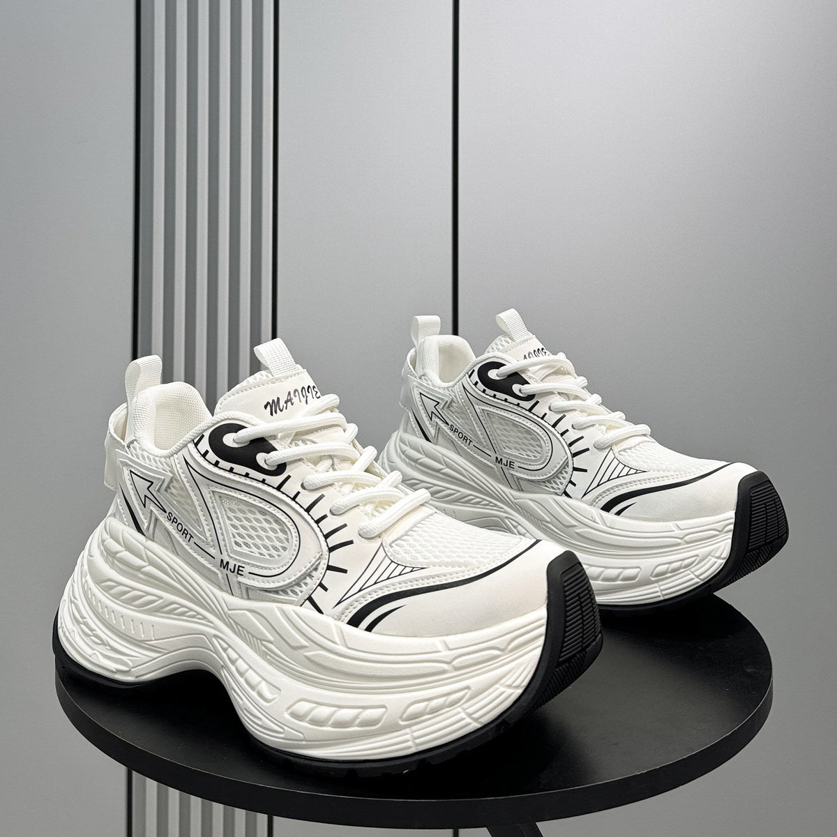 Mesh Thick Sole Sporty Sneakers