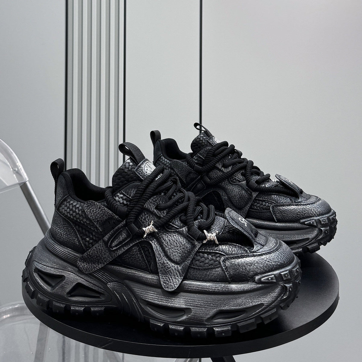 Platform Height-Increasing Damage Dad Sneakers