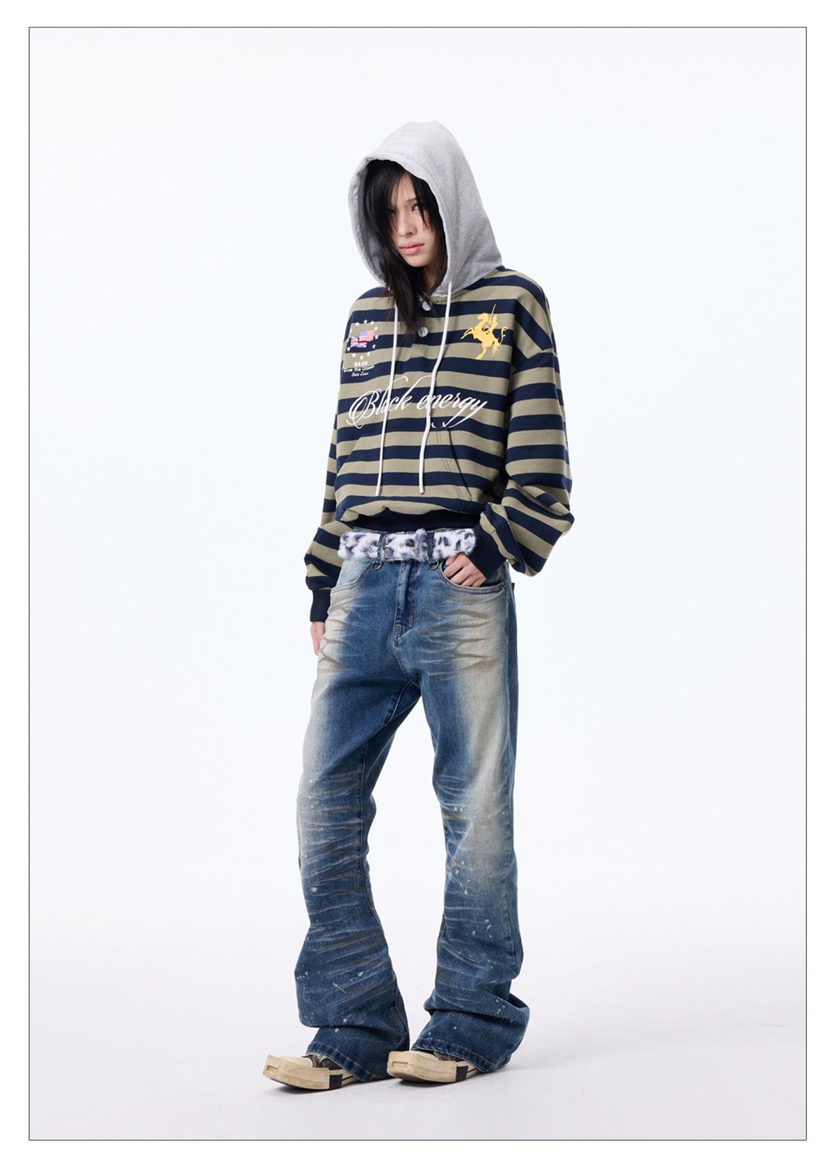 Washed Inward Curve Slim Fit Skinny Jeans