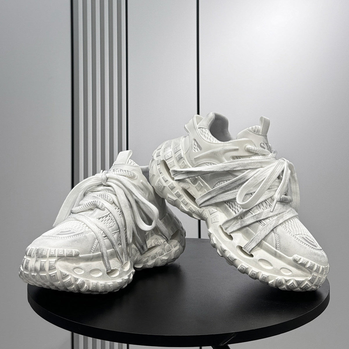 Chunky Platform Height Increase Breathable Sneakers