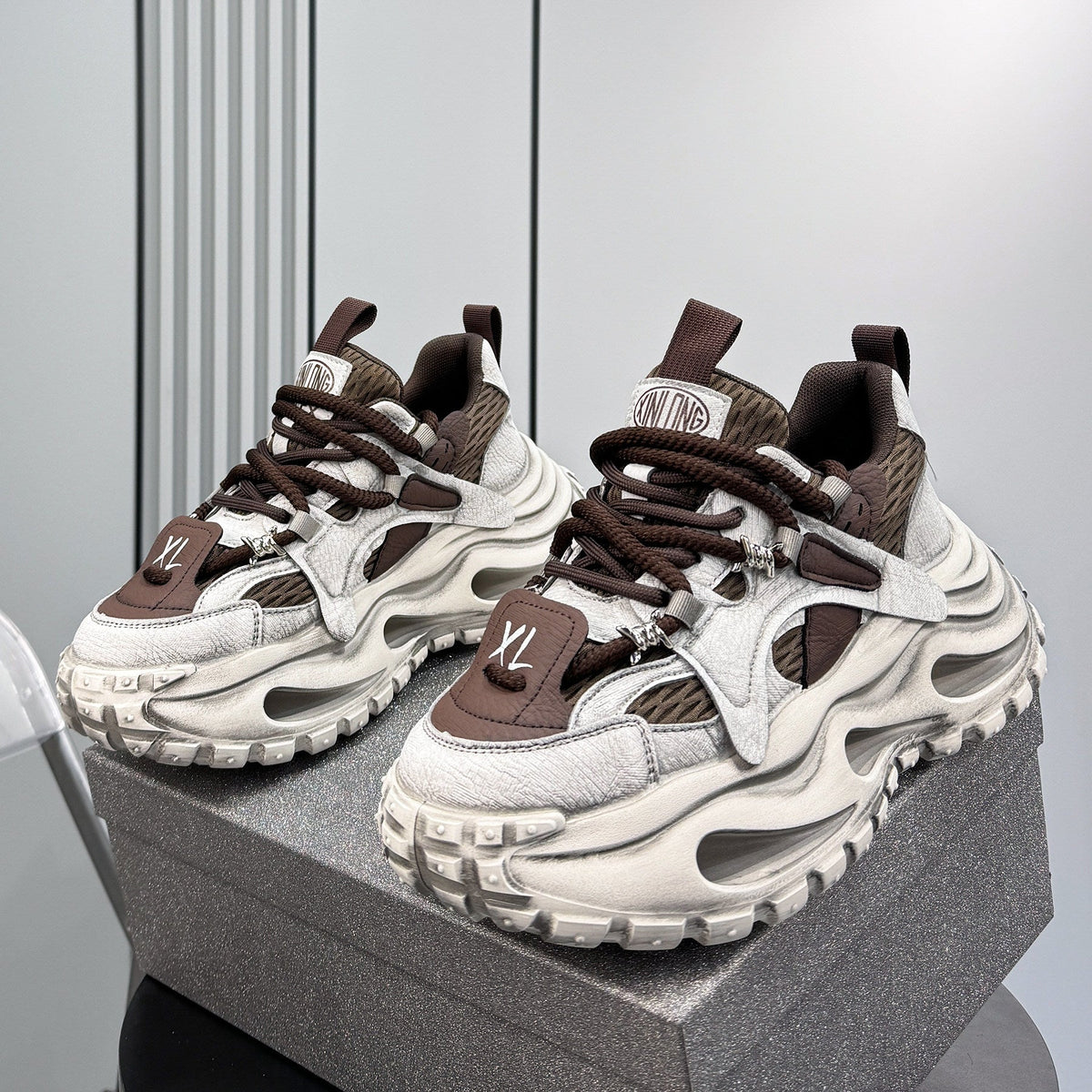 Strap Rope Lace Air Sole Sneakers