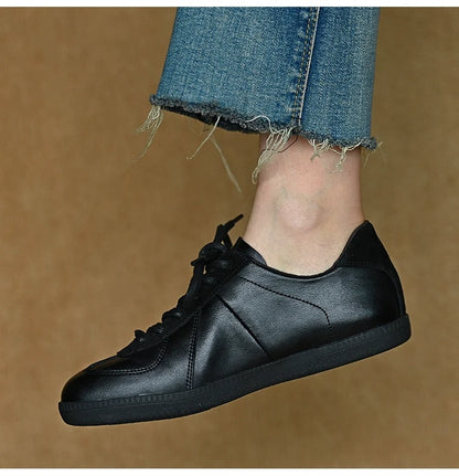 Midnight Urban Classic Sneakers