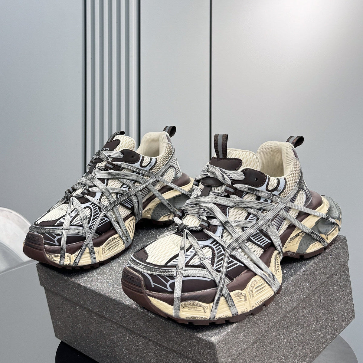 Mesh Strap Metallic Sneakers
