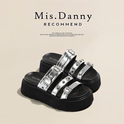 Studded Platform Height-Increasing Sandals