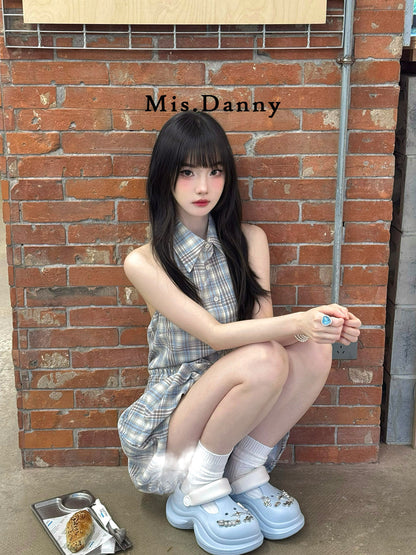 Closed-Toe Hollow Platform Shoes