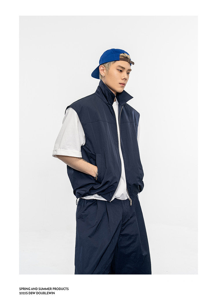 Versatile Wide-Zip Vest