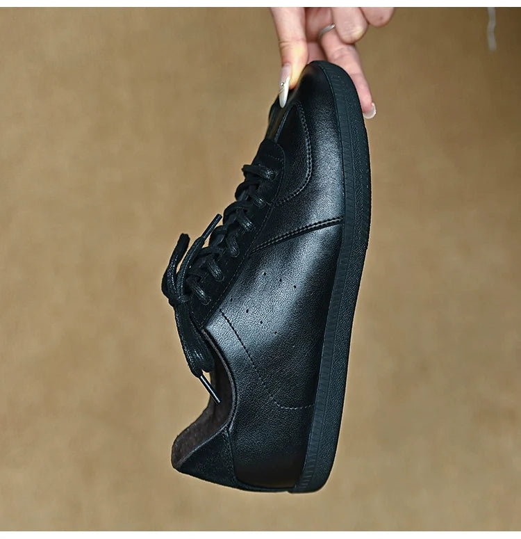 Midnight Urban Classic Sneakers