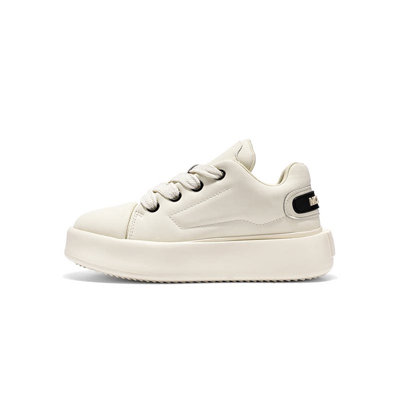 Thick Soled High-End Sneakers