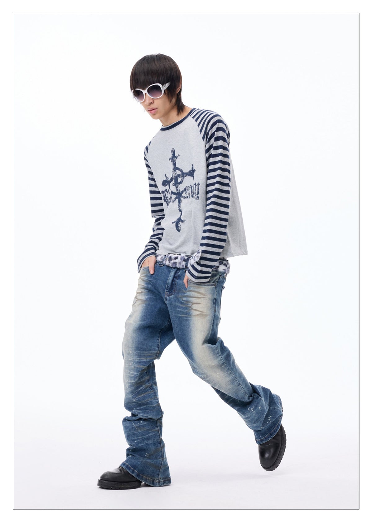 Washed Inward Curve Slim Fit Skinny Jeans