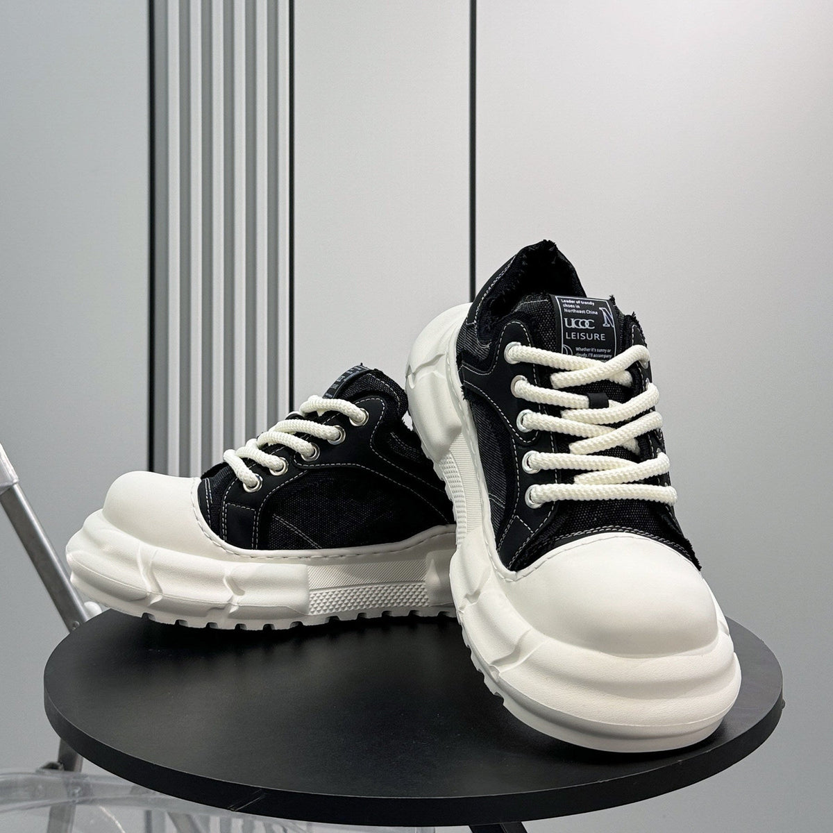 Round Toe Breathable Platform Height Increase Sneakers