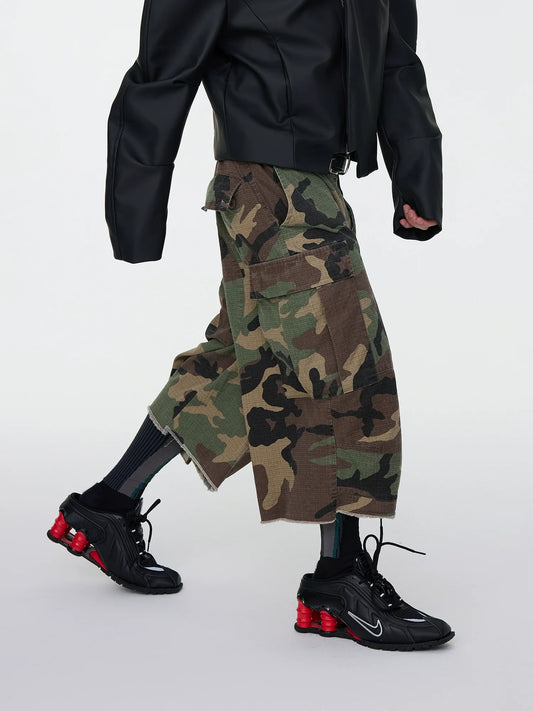 Camouflage Multi-Pocket Cargo Half Pants