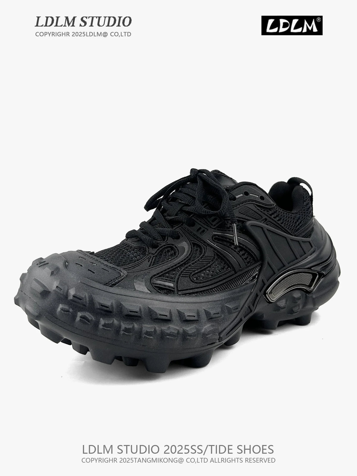 Lightweight Mesh Splicing Thick Sole Sporty Sneakers