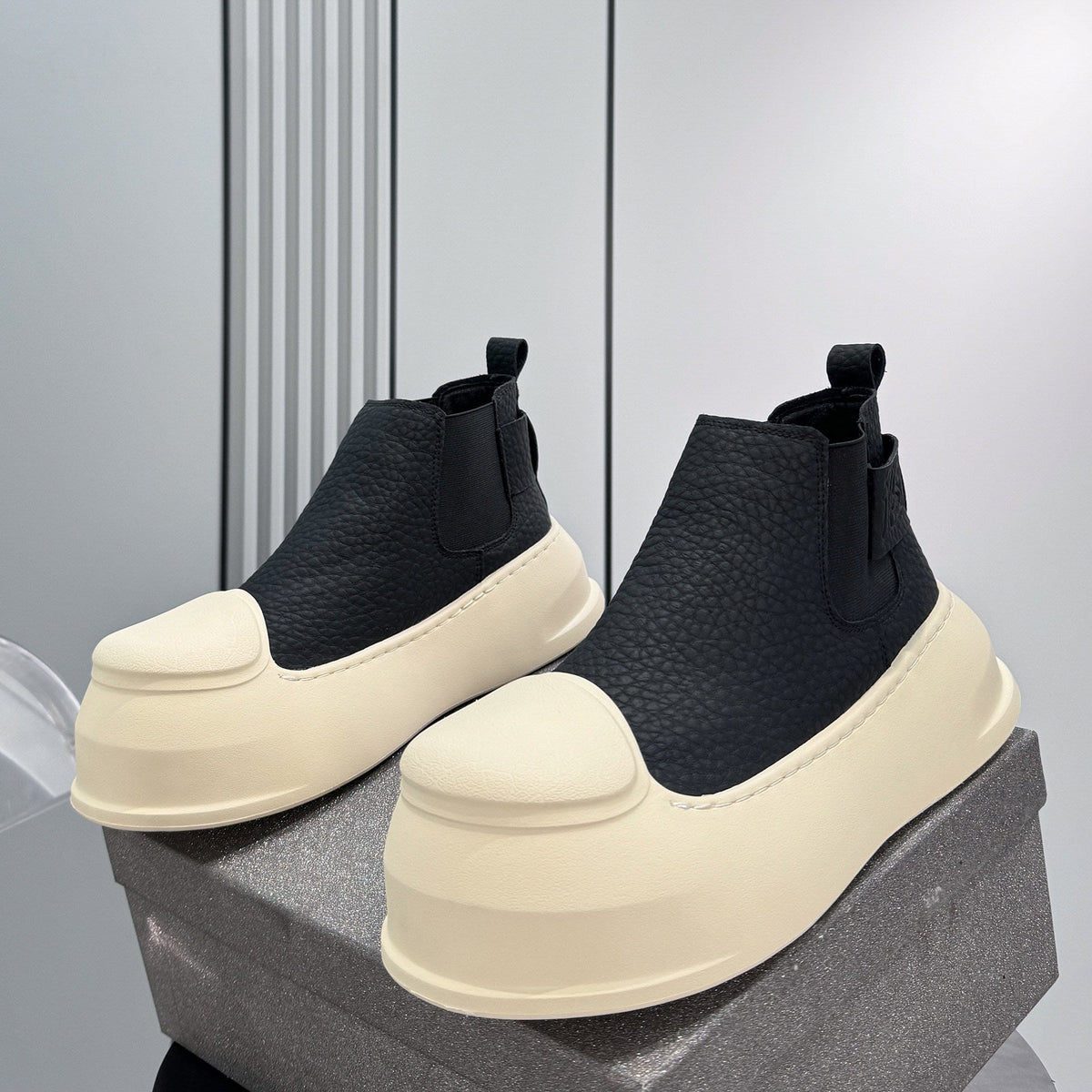 Side Gore Platform Short Boots