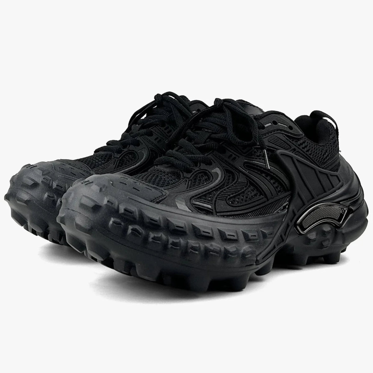 Lightweight Mesh Splicing Thick Sole Sporty Sneakers
